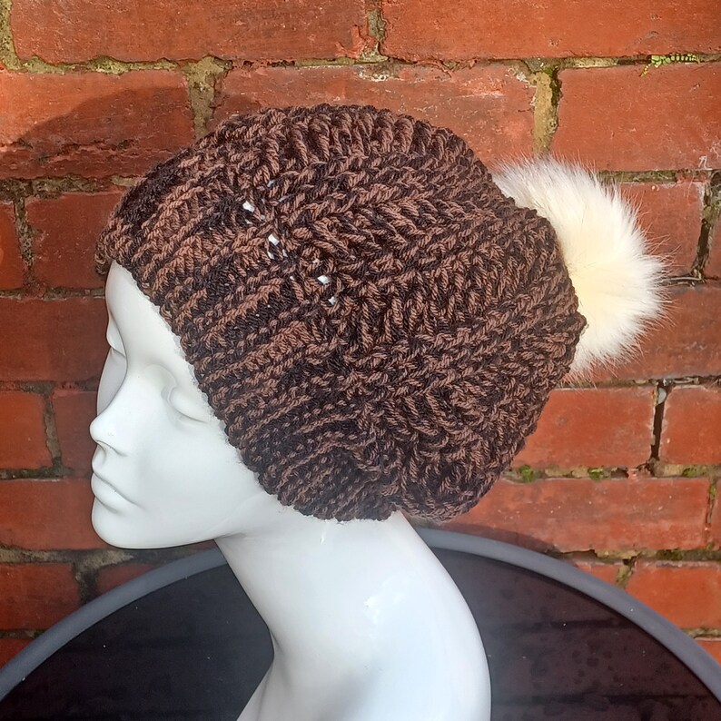 Tubby iciness hat chocolate colors with cream coloration fur pompom Slouchy chocolate espresso beanie Outsized hat Baggy hat UK store
