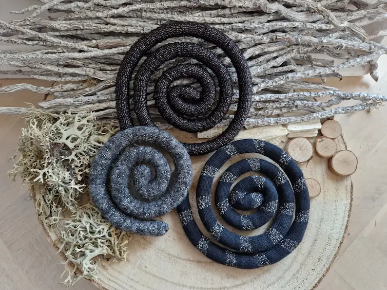 Silver dim handsome SPIRALOCK Bendable Dismay Tie Dreadlock Instruments Wired Dismay Tie Dim spiralocks Silver loc tie Dismay bun loc wrap